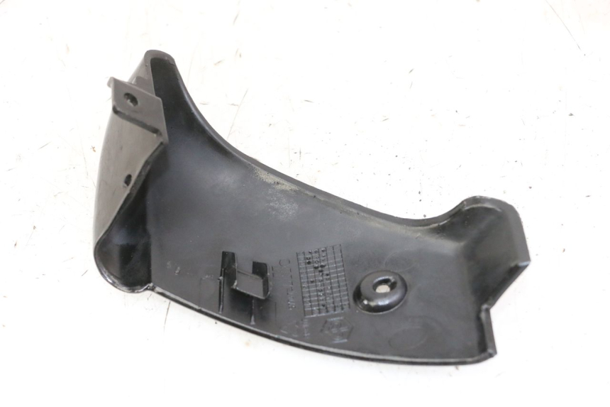 photo de SOTTOPEDANA DESTRA PIAGGIO VESPA GRANTURISMO 200 (2004 - 2005)