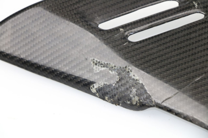 photo de Fondo destro del telaio SUZUKI GSR 600 (2005 - 2012)