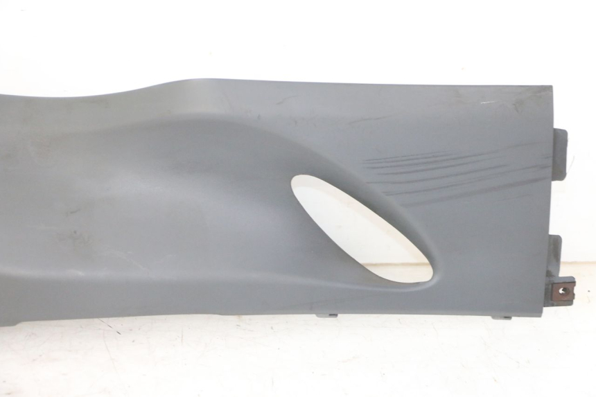 photo de SOTTOPEDANA DESTRA SUZUKI UH BURGMAN 125 (2002 - 2006)