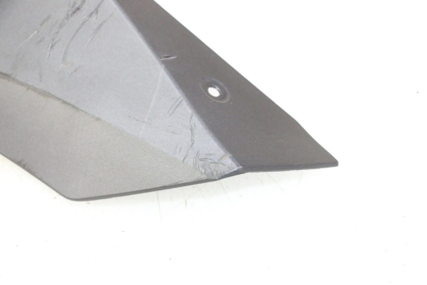 photo de SOTTOPEDANA DESTRA YAMAHA XMAX X-MAX 125 (2021 - 2025)