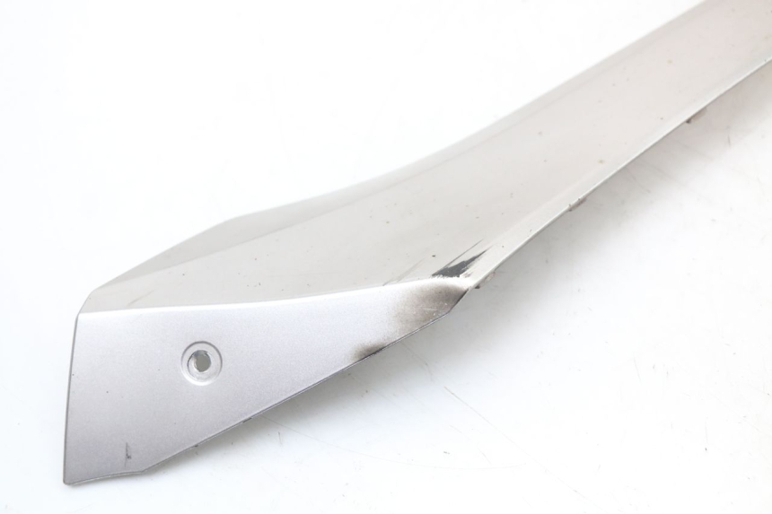 photo de BASSO DELLA SCATOLA DESTRA YAMAHA XMAX X-MAX ABS 125 (2017 - 2020)