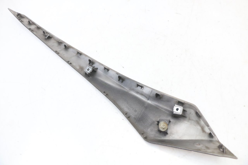 photo de BASSO DELLA SCATOLA DESTRA YAMAHA XMAX X-MAX ABS 125 (2017 - 2020)