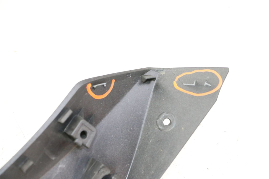 photo de SOTTOPEDANA DESTRA YAMAHA XMAX X-MAX 125 (2021 - 2025)