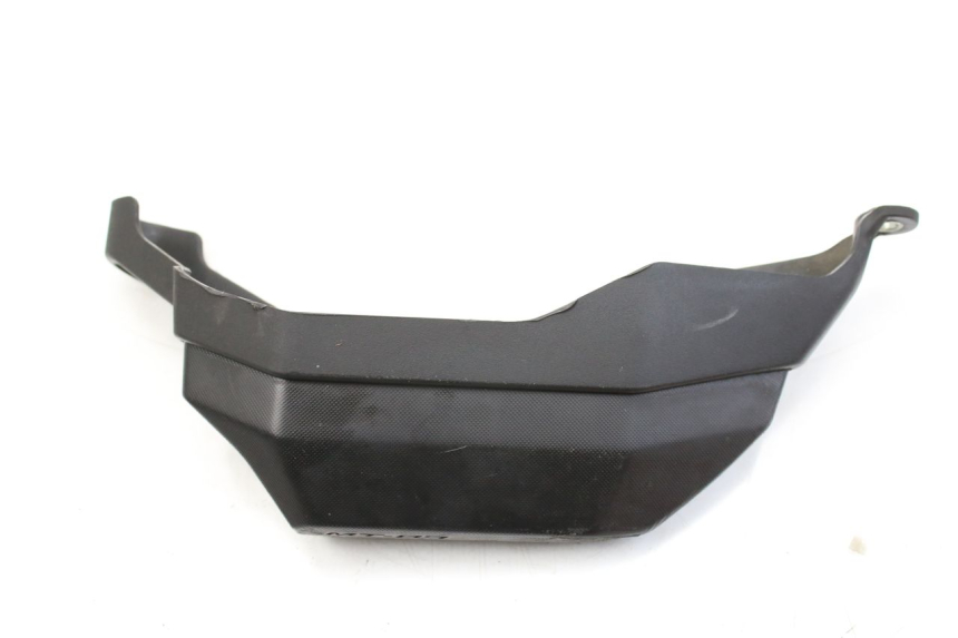 photo de BASSO DELLA SCATOLA DESTRA YAMAHA MT-07 MT07 700 (2018 - 2020)
