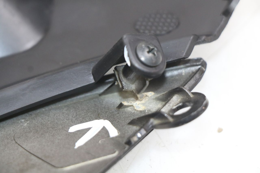 photo de BASSO DELLA SCATOLA SINISTRA KYMCO AGILITY 16+ 4T 50 (2018 - 2023)