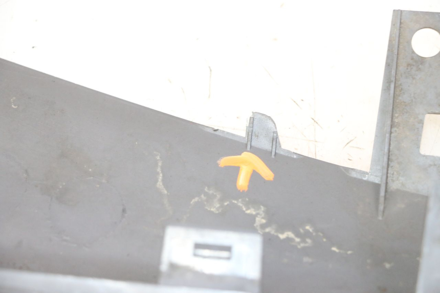 photo de SOTTOPEDANA SINISTRA SUZUKI BURGMAN 125 (2007 - 2014)