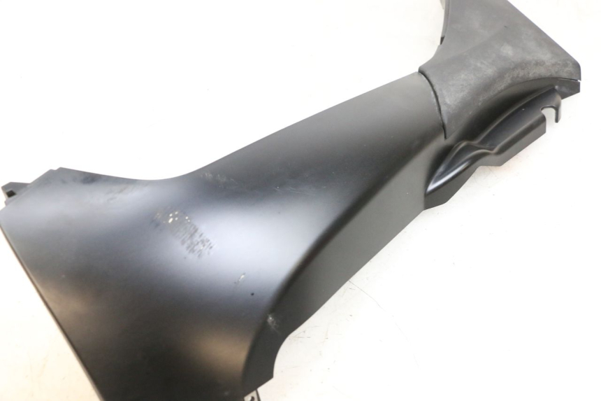 photo de SOTTOPEDANA SINISTRA PIAGGIO MP3 HPE 350 (2018 - 2020) - Zoom sullo stato d'uso