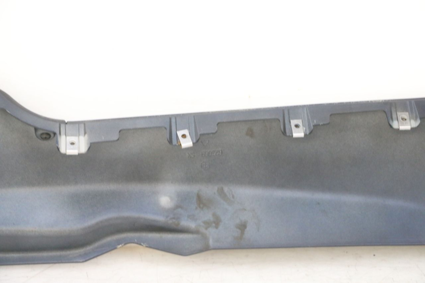 photo de SOTTOPEDANA SINISTRA PIAGGIO MP3 RL 250 (2006 - 2010) - Primo piano tecnico