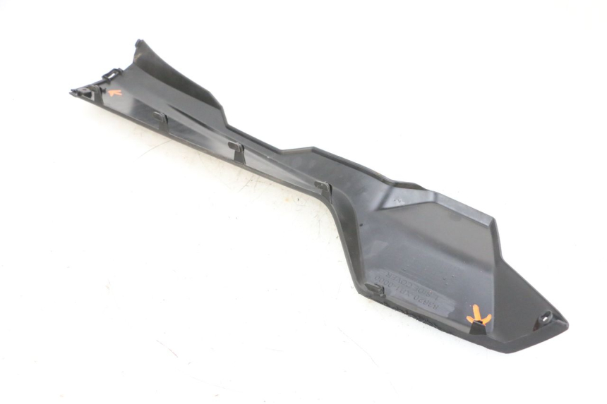 photo de BASSO DELLA SCATOLA SINISTRA SYM ORBIT III 3 4T 50 (2018 - 2021) - Dettagli dei punti di fissaggio