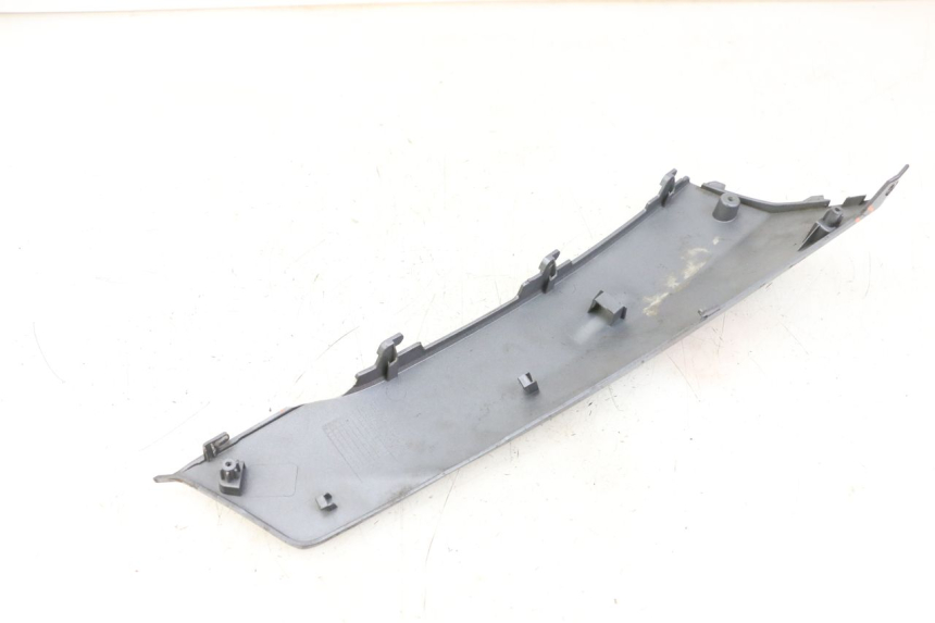 photo de SOTTOPEDANA SINISTRA PEUGEOT BELVILLE 125 (2017 - 2021)