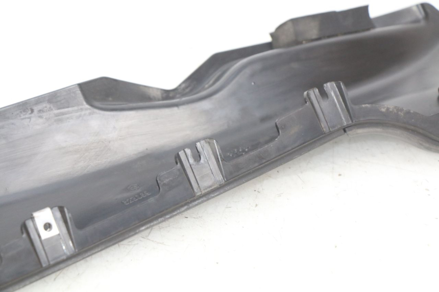 photo de BASSO DELLA SCATOLA SINISTRA PIAGGIO MP3 LT 300 (2010 - 2016)