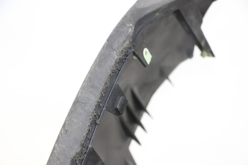 photo de SOTTOPEDANA SINISTRA PEUGEOT SATELIS 125 (2013 - 2018)