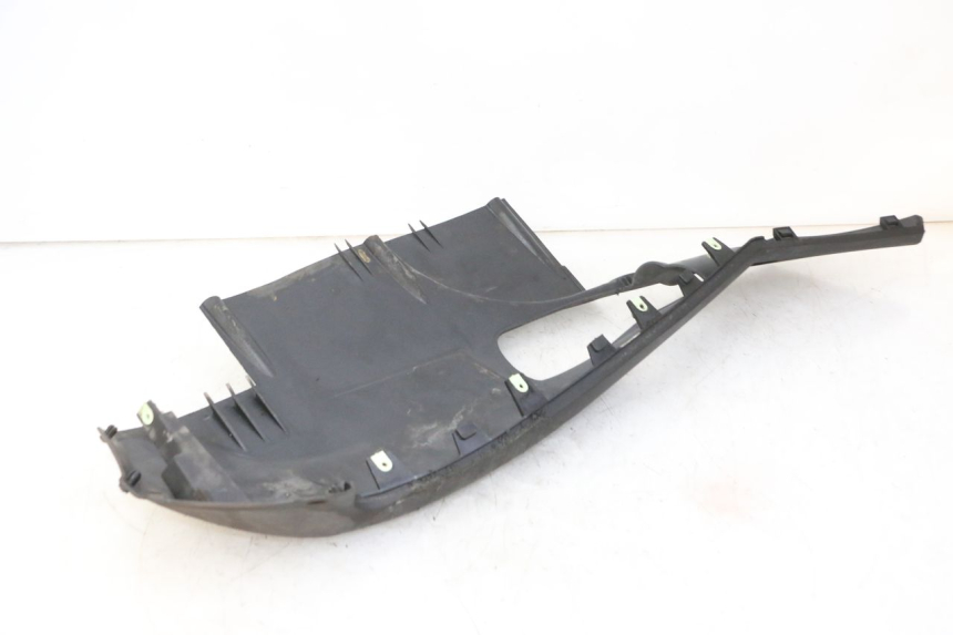 photo de SOTTOPEDANA SINISTRA PEUGEOT SATELIS 125 (2013 - 2018)