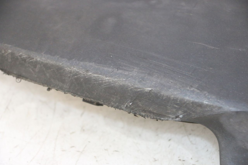 photo de SOTTOPEDANA SINISTRA PEUGEOT SATELIS 125 (2013 - 2018)