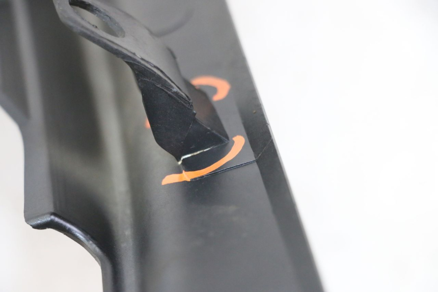photo de BASSO DELLA SCATOLA SINISTRA APRILIA SXR 50 (2021 - 2023)