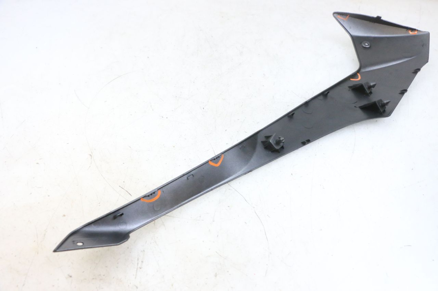 photo de SOTTOPEDANA SINISTRA YAMAHA TRICITY 300 (2020 - 2024) - Dettaglio del componente