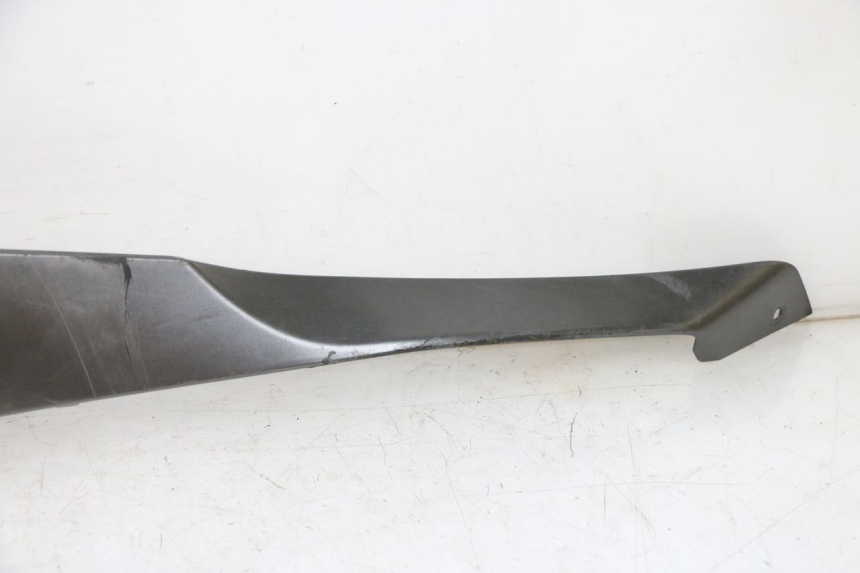 photo de SOTTOPEDANA SINISTRA YAMAHA TRICITY 300 (2020 - 2024) - Primo piano ad alta risoluzione