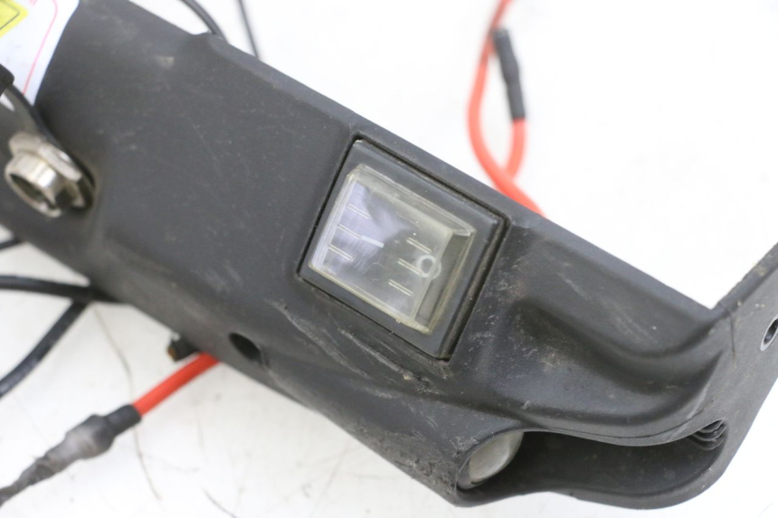 photo de PARTE INFERIORE SINISTRA DEL TELAIO DUALTRON VICTOR LIMITED 1