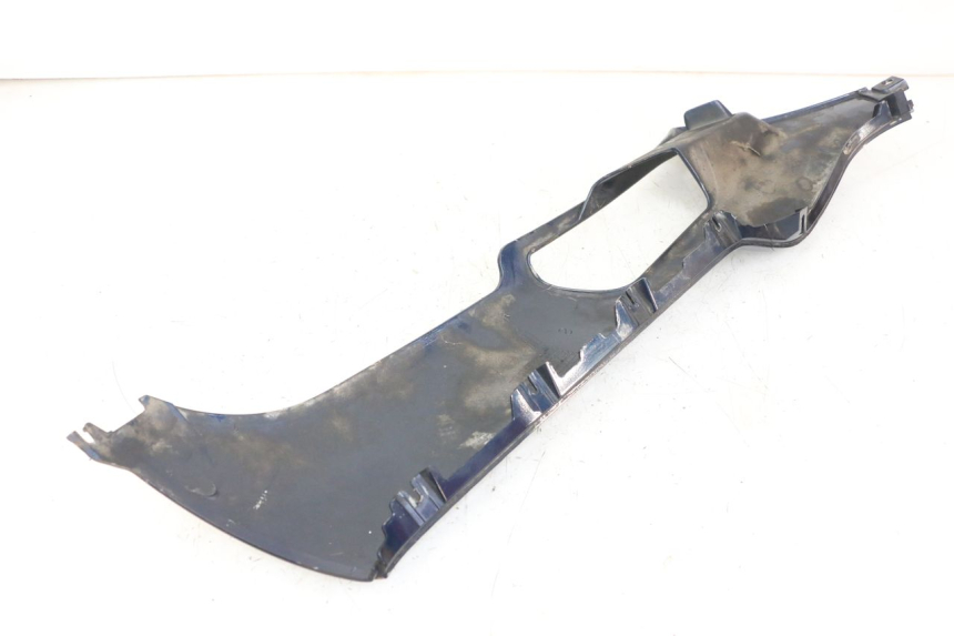 photo de BASSO DELLA SCATOLA SINISTRA PIAGGIO XEVO - X EVO 125 (2007 - 2017) - Zoom sullo stato d'uso