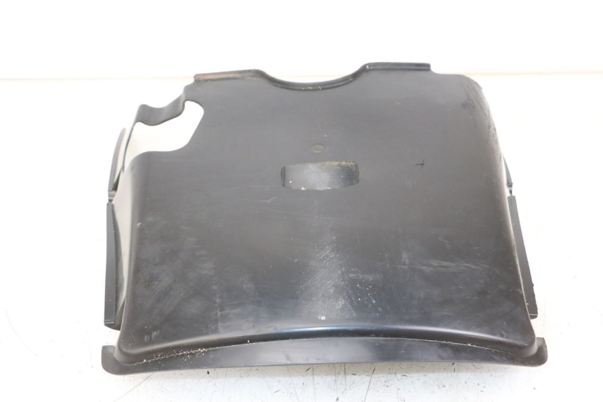 photo de SOTTOPEDANA PEUGEOT BELVILLE 125 (2017 - 2021)