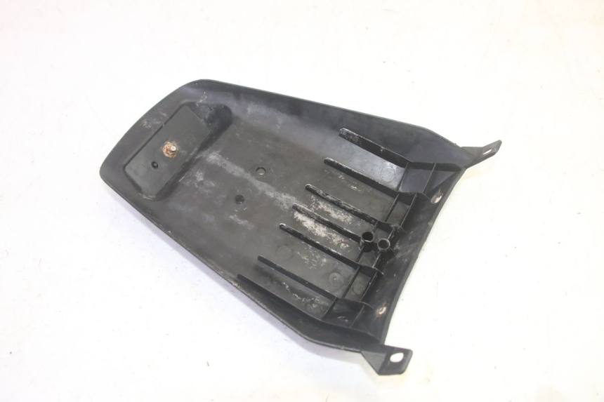 photo de PARAFANGO POSTERIORE MBK BOOSTER SPIRIT 50 (2004 - 2017) - Dettagli dei punti di fissaggio