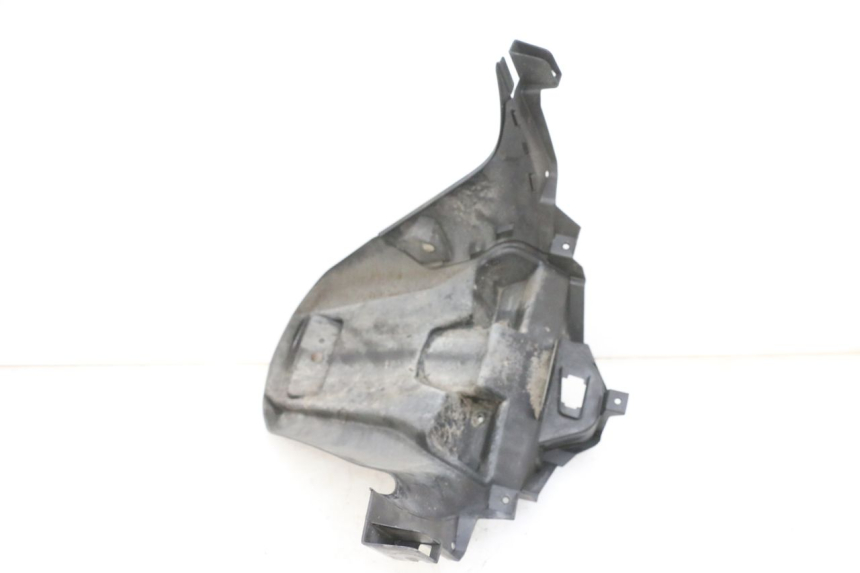 photo de PARAFANGO POSTERIORE SUZUKI BURGMAN 650 (2013 - 2020)