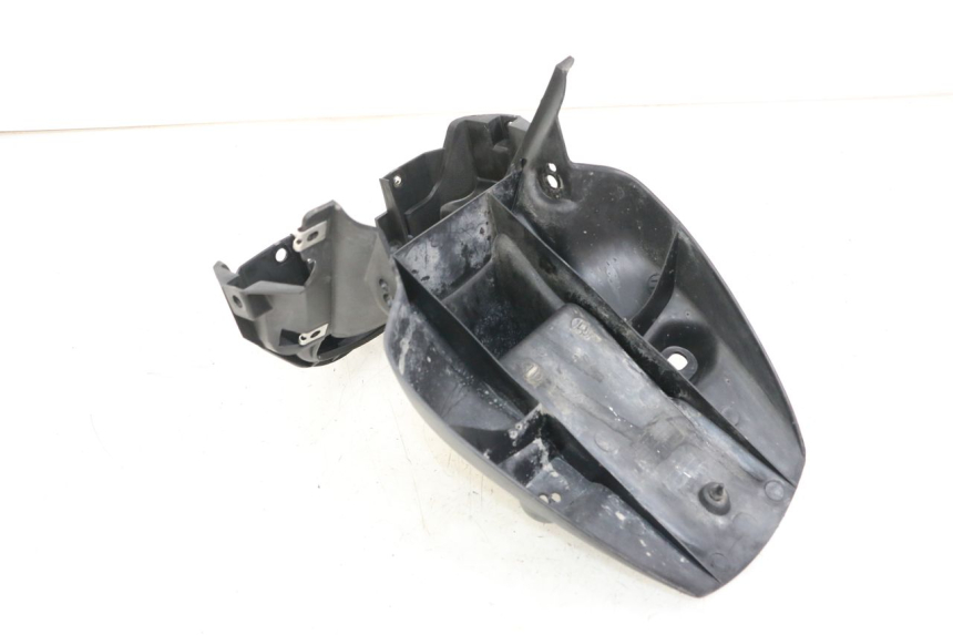 photo de PARAFANGO POSTERIORE HYOSUNG GTR 125 (2006 - 2008)