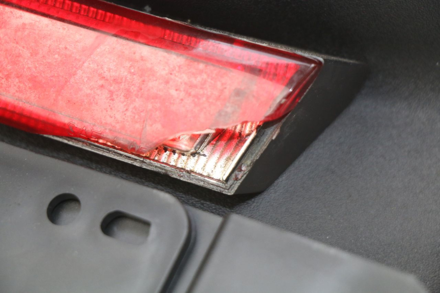 photo de PARAFANGO POSTERIORE PIAGGIO MP3 LT 300 (2010 - 2016)