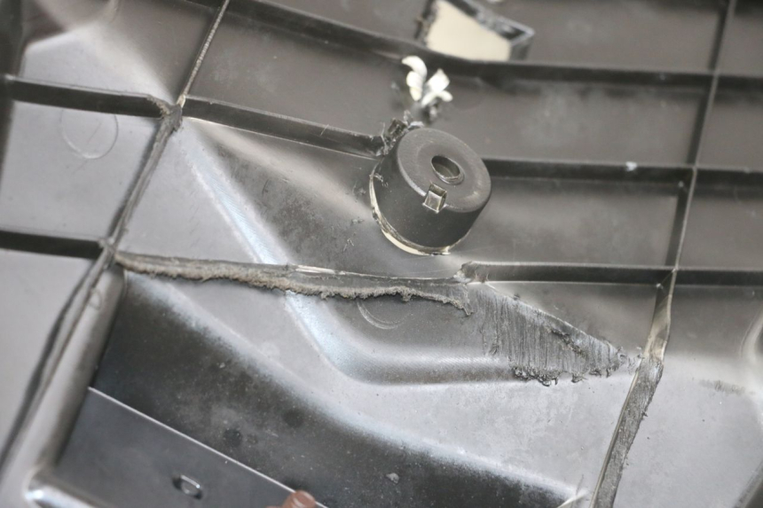 photo de PARAFANGO POSTERIORE SYM ORBIT III 3 4T 50 (2018 - 2021) - Altra angolazione