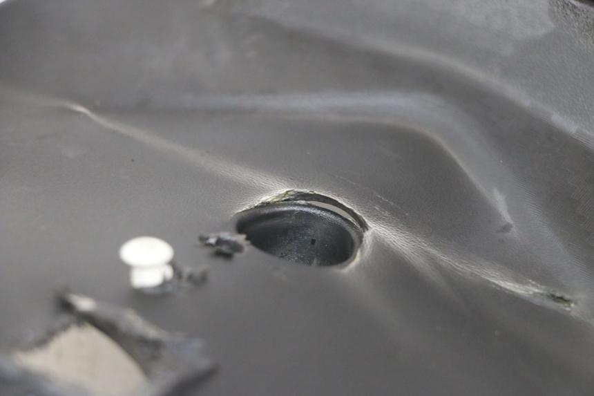 photo de PARAFANGO POSTERIORE SYM ORBIT III 3 4T 50 (2018 - 2021) - Dettagli dei punti di fissaggio