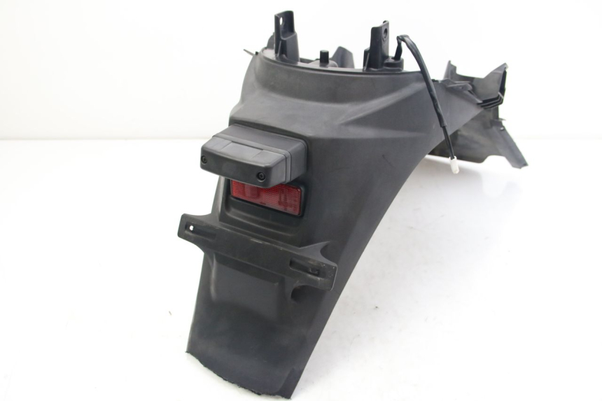 photo de PARAFANGO POSTERIORE SUZUKI SIXTEEN 125 (2008 - 2010)