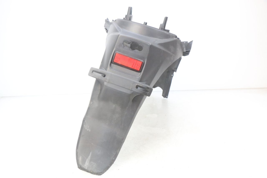 photo de PARAFANGO POSTERIORE SUZUKI SIXTEEN 125 (2008 - 2010)