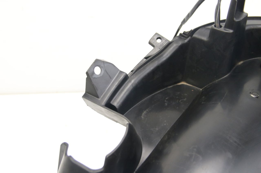 photo de PARAFANGO POSTERIORE SUZUKI SIXTEEN 125 (2008 - 2010)