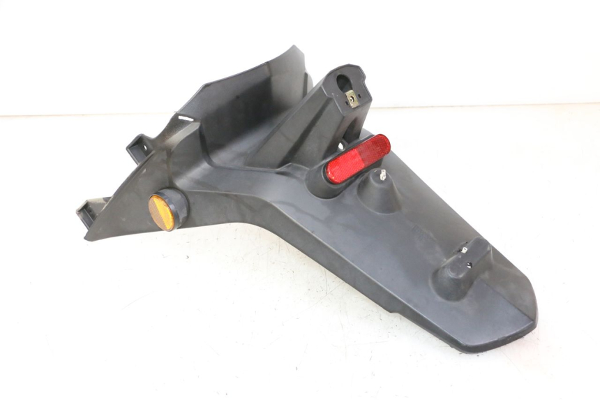 photo de PARAFANGO POSTERIORE PEUGEOT TWEET PRO CARGO 50 (2018 - 2020) - Dettagli dei punti di fissaggio