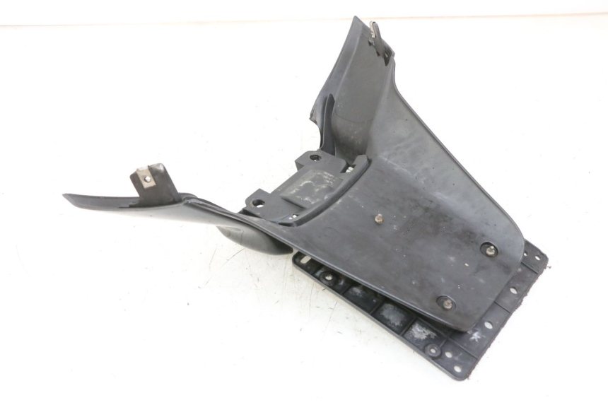 photo de PARAFANGO POSTERIORE PIAGGIO VESPA GRANTURISMO 200 (2004 - 2005)