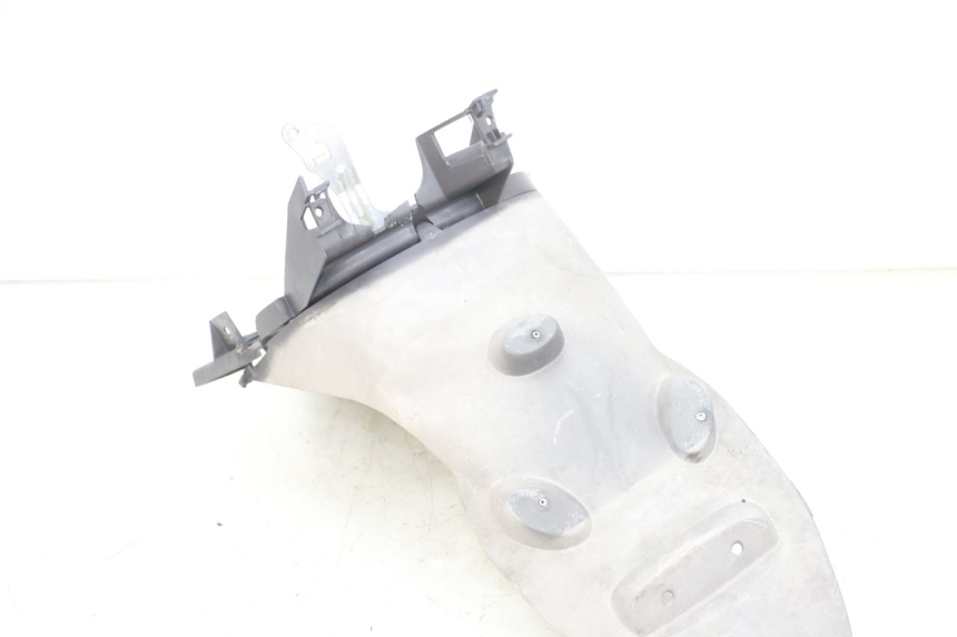 photo de PARAFANGO POSTERIORE PEUGEOT VIVACITY 100 (1999 - 2008) - Dettaglio del componente