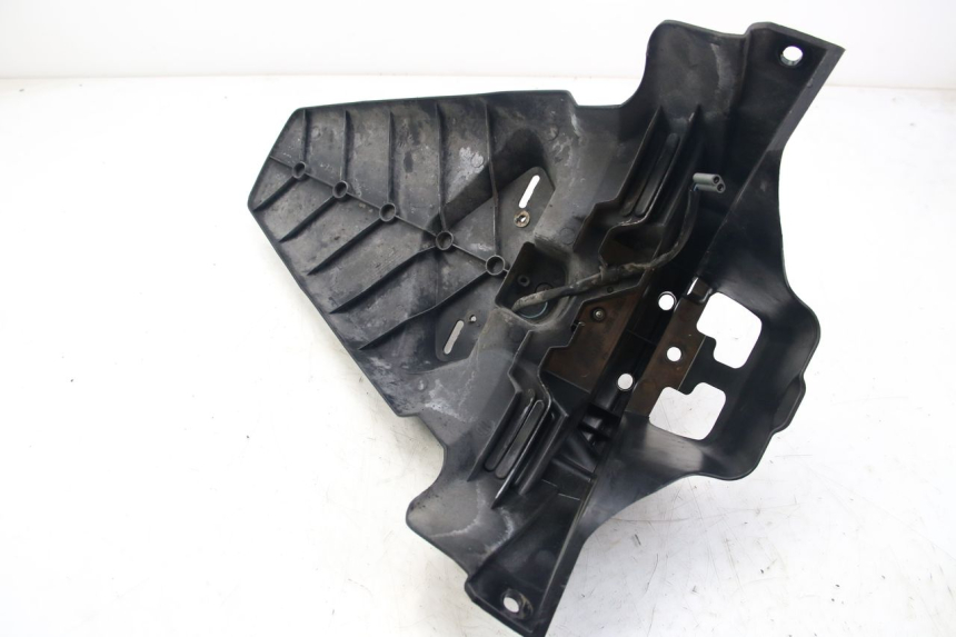photo de PARAFANGO POSTERIORE YAMAHA XMAX X-MAX 125 (2006 - 2009)