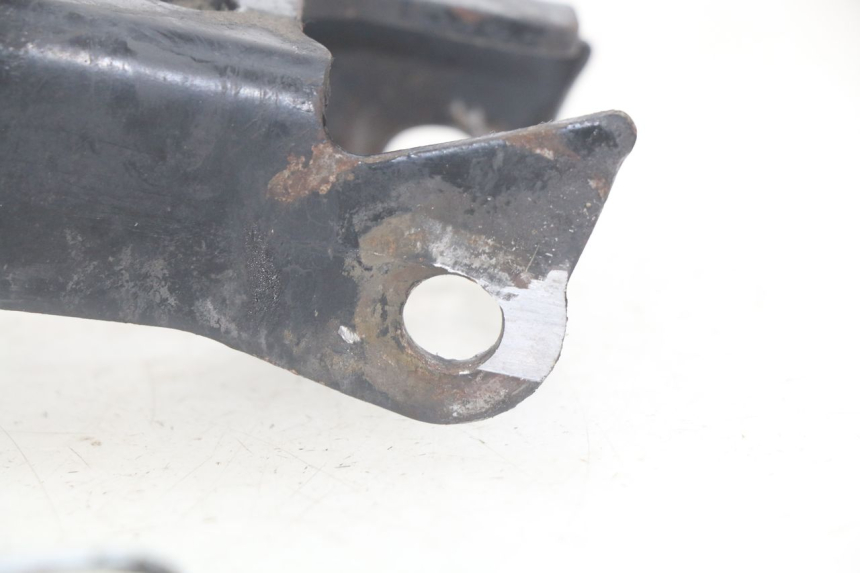 photo de CAVALLETTO CENTRALE APRILIA SR LC 50 (1997 - 2004)