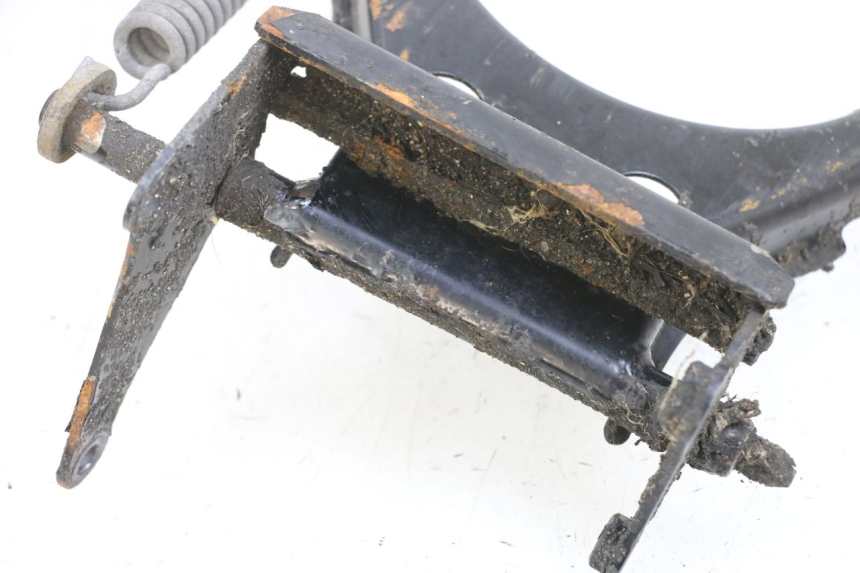 photo de Cavalletto centrale PEUGEOT VIVACITY 100 (1999 - 2008) - Altra angolazione