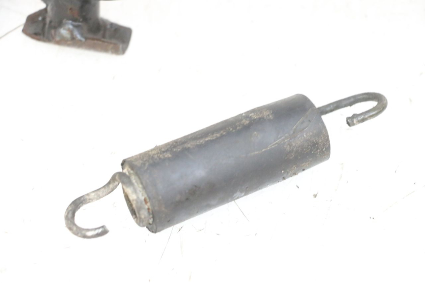 photo de CAVALLETTO CENTRALE YAMAHA YP MAJESTY 125 (2002 - 2006) - Caratteristiche distintive