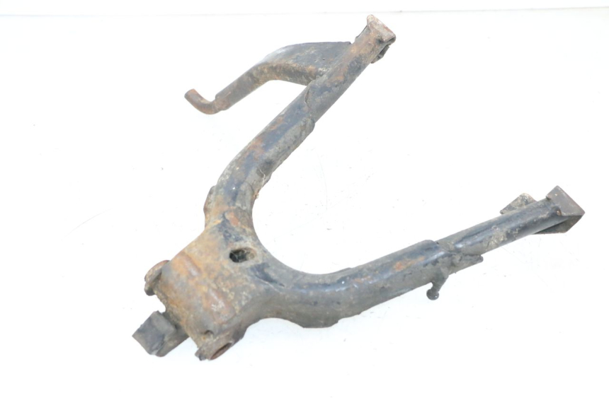 photo de Cavalletto centrale KYMCO ZING 125 (1997 - 2003) - Dettagli dei punti di fissaggio