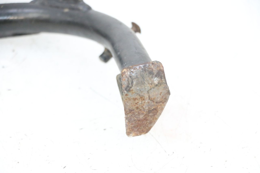 photo de BEQUILLE CENTRALE PIAGGIO ZIP 4T 50 (2018 - 2020) - Dettagli dei punti di fissaggio