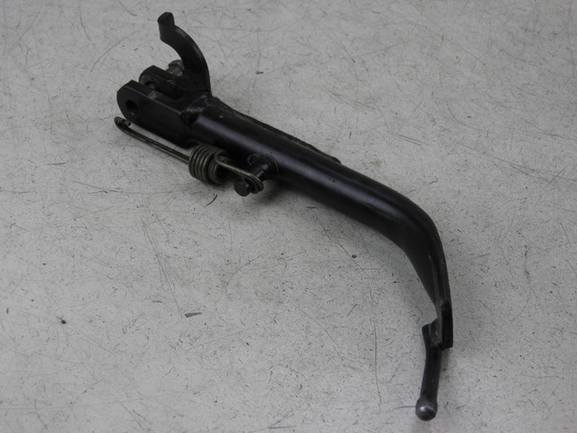 photo de Cavalletto laterale SUZUKI GZ MARAUDER 125 (1998 - 2004)