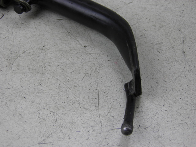 photo de Cavalletto laterale SUZUKI GZ MARAUDER 125 (1998 - 2004)