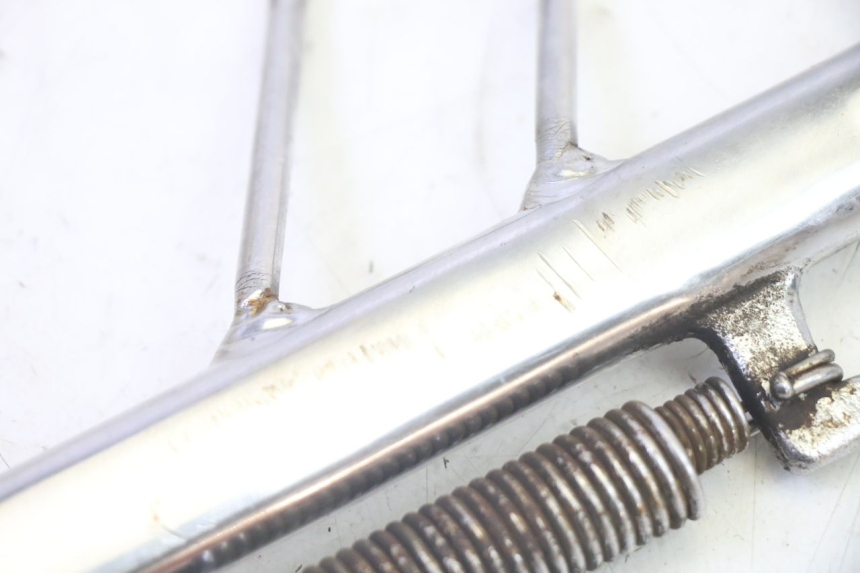 photo de CAVALLETTO LATERALE KYMCO ZING 125 (1997 - 2003) - Zoom sullo stato d'uso