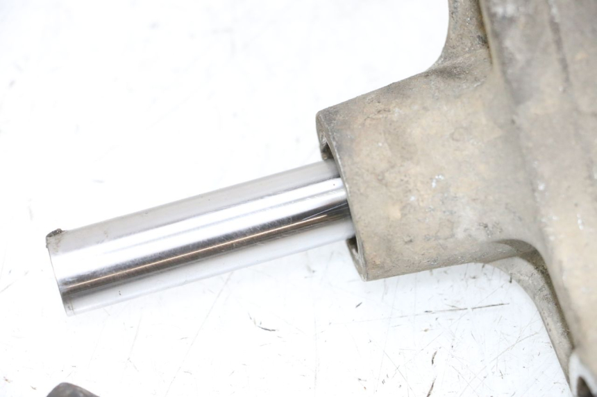 photo de LEVERAGGIO YAMAHA FJR ABS 1300 (2006 - 2012) - Caratteristiche distintive