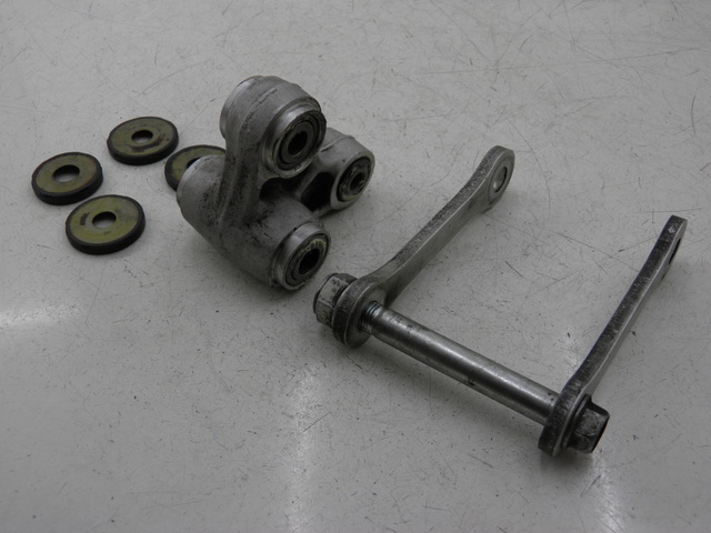 photo de Biella ammortizzatore HYOSUNG COMET GT 125 (2002 - 2007) - Vista principale