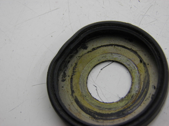 photo de Biella ammortizzatore HYOSUNG COMET GT 125 (2002 - 2007) - Dettagli dei punti di fissaggio