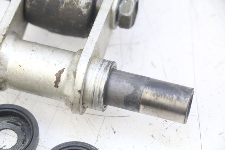 photo de BIELLETTA AMMORTIZZATORE YAMAHA TTR 125 (2000 - 2020)