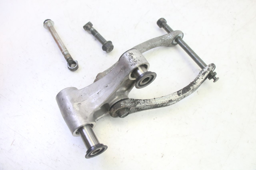 photo de LEVERAGGIO KAWASAKI ZR 7 750 (1999 - 2001) - Dettagli dei punti di fissaggio